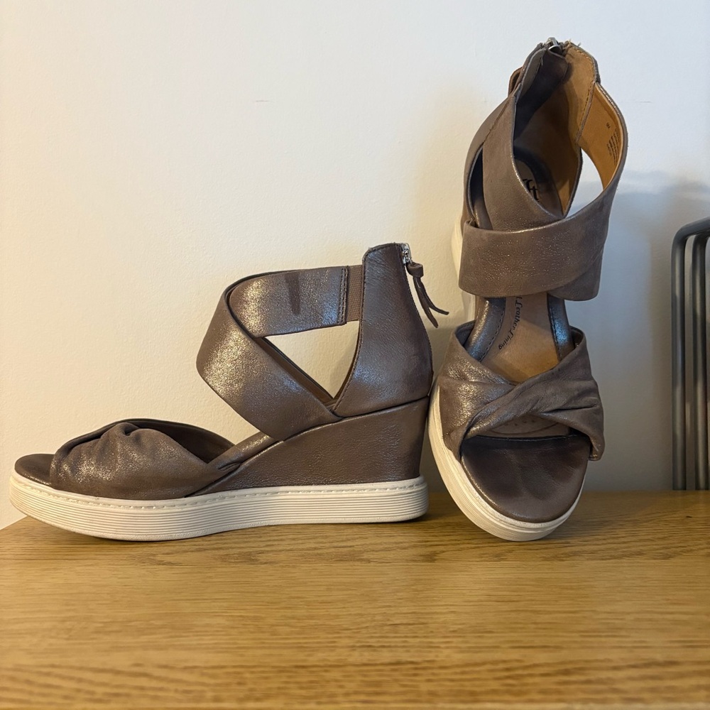Sofft Metallic Brown Wedge Sandals